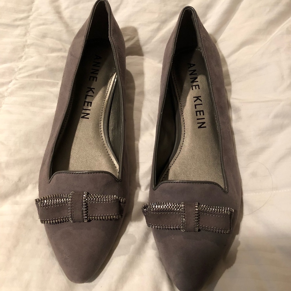 Women’s shoes